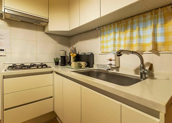 101stayㅣfamily-friendlyㅣstn 1minㅣ2br 3bedsㅣprivate Houseㅣ6 Guestsㅣprivate Yard #ddp #경복궁 #남산 #명동 #홍대 #성수 Seul