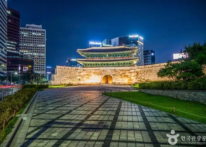 101stayㅣfamily-friendlyㅣstn 1minㅣ2br 3bedsㅣprivate Houseㅣ6 Guestsㅣprivate Yard #ddp #경복궁 #남산 #명동 #홍대 #성수 Appartamento